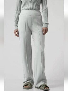 Athleta Eastbound Wide Pant - Size 2 Coast Gray